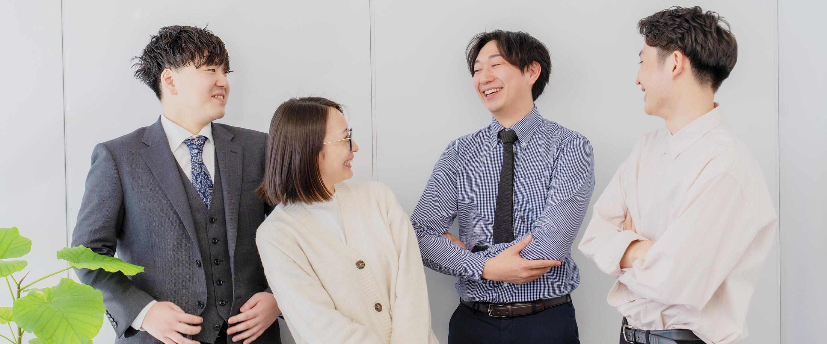 説明するbestaxスタッフ